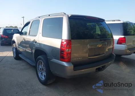 2008 Chevrolet Tahoe z USA, uszkodzony, nr VIN 1GNFC13CX8R142318